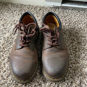 8053 gaucho dr.martens shoe